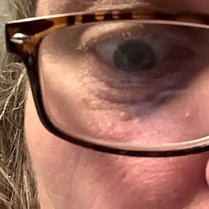 Meet your Posher, Debbie